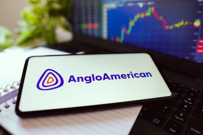 Anglo American’s Losses Widen with Diamond Slump, Trade Tensions Mounting